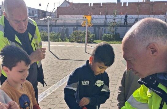  (vergroot foto)